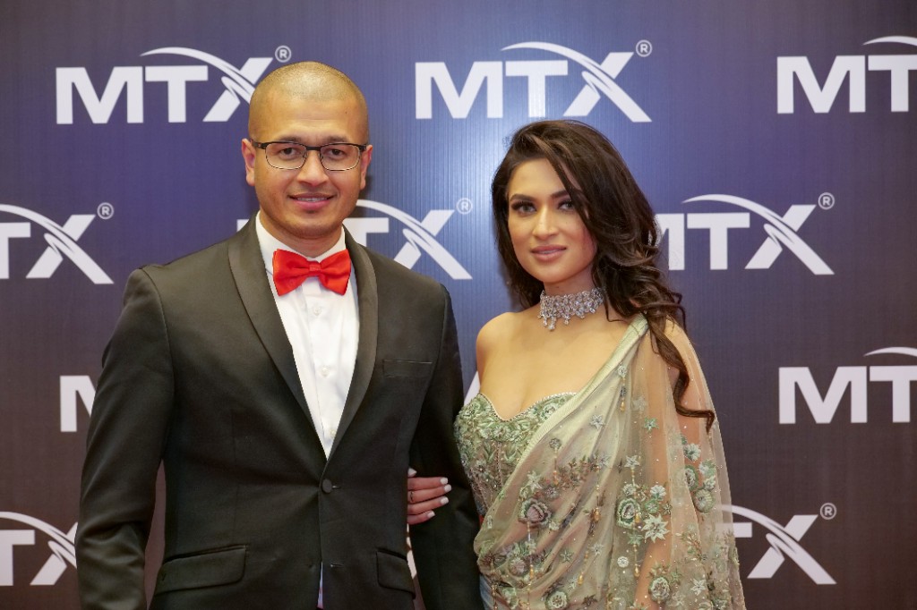 Das Nobel and Nipa Nobel at a formal gala